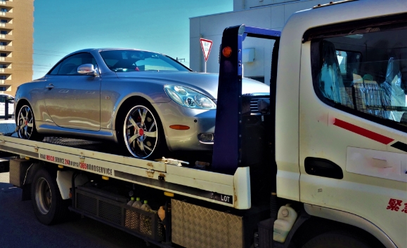 保険対応のレッカー搬送